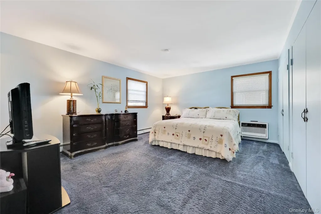 7 Park Circle Cedarhurst NY 11516