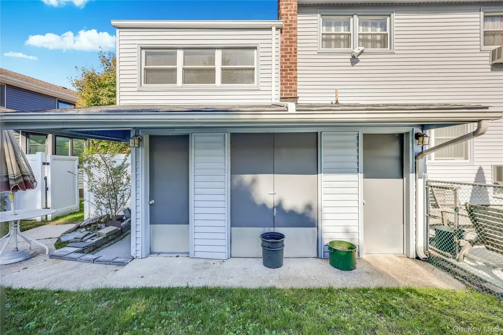 7 Park Circle Cedarhurst NY 11516