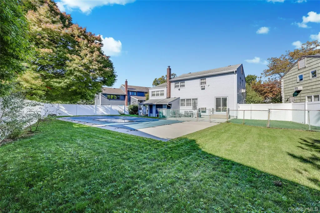 7 Park Circle Cedarhurst NY 11516
