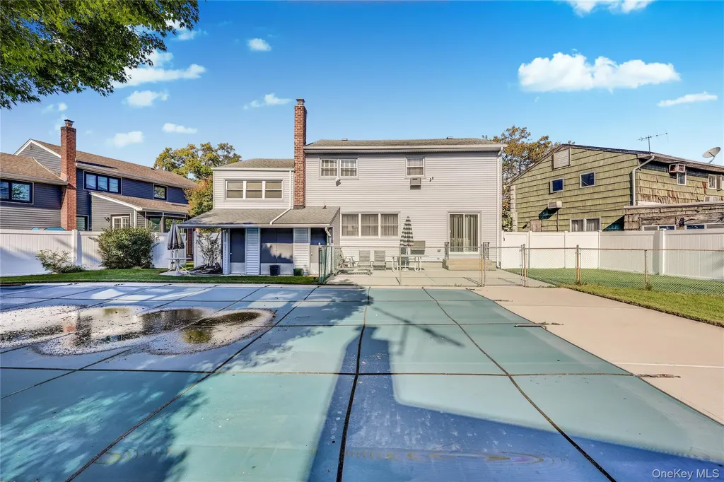 7 Park Circle Cedarhurst NY 11516