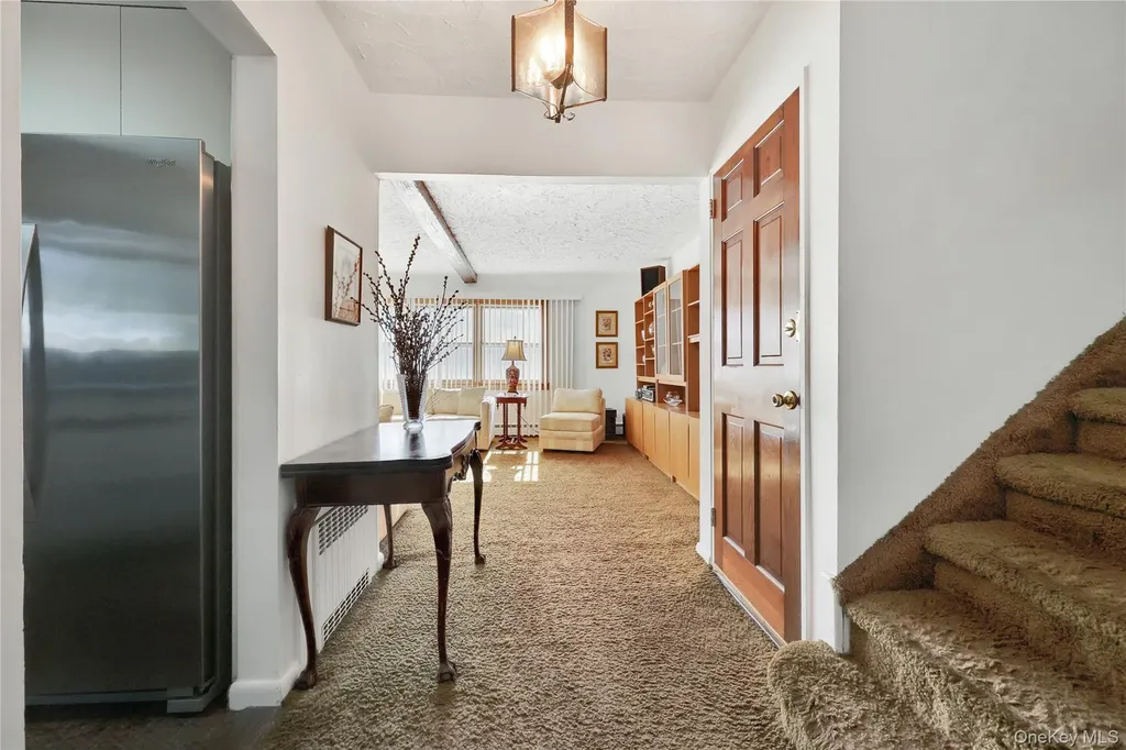 7 Park Circle Cedarhurst NY 11516