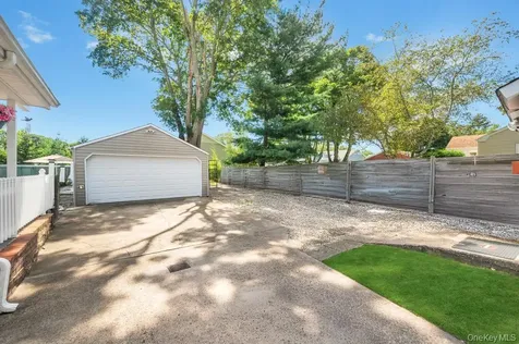 940 Union Street Bohemia NY 11716