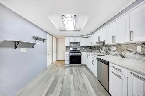 940 Union Street Bohemia NY 11716