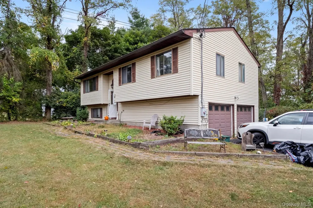4 Verven Road Poughkeepsie NY 12603