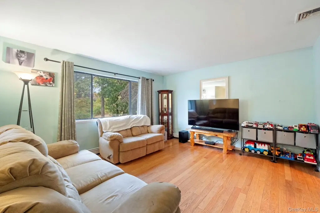 4 Verven Road Poughkeepsie NY 12603