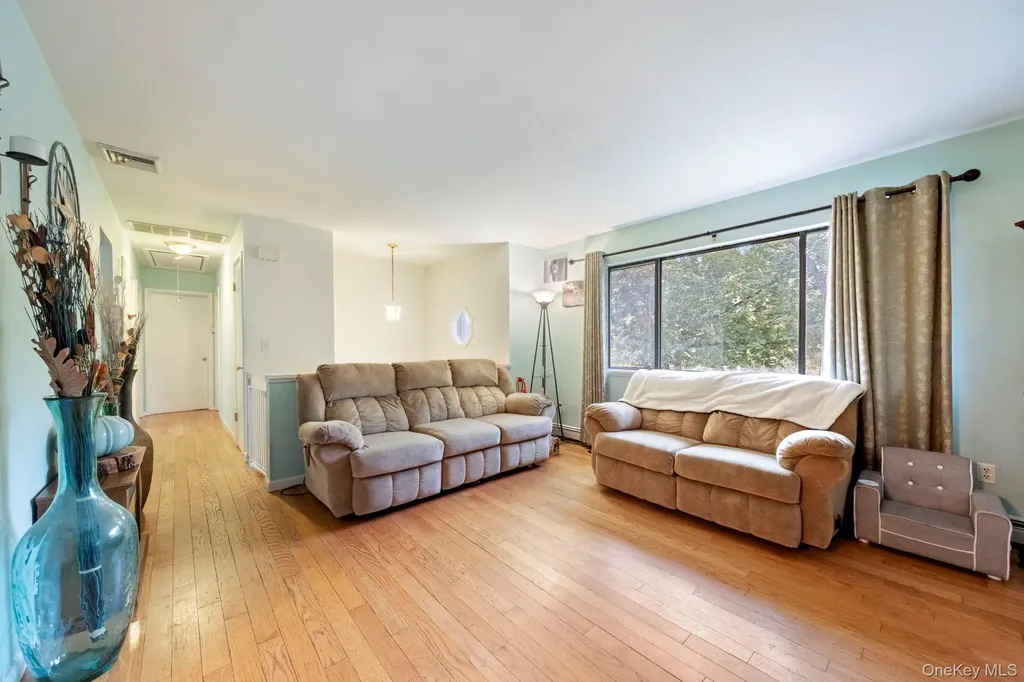 4 Verven Road Poughkeepsie NY 12603