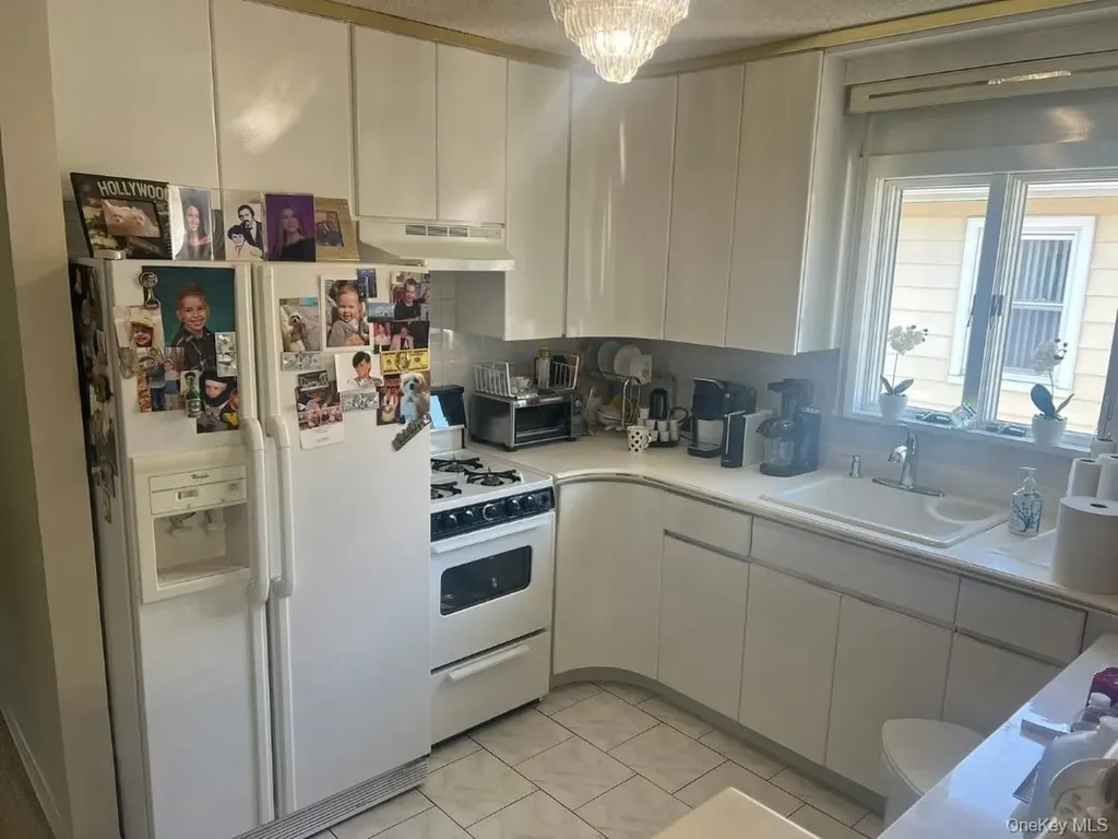 89-08 164 Avenue Howard Beach NY 11414