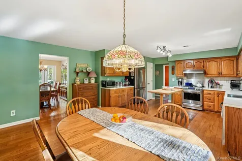 319 Bliss Lane Valley Cottage NY 10989