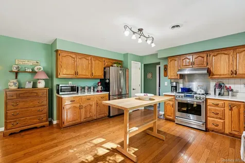 319 Bliss Lane Valley Cottage NY 10989