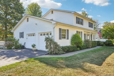 319 Bliss Lane Valley Cottage NY 10989