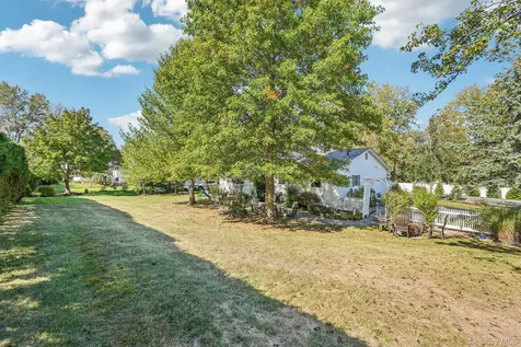 319 Bliss Lane Valley Cottage NY 10989