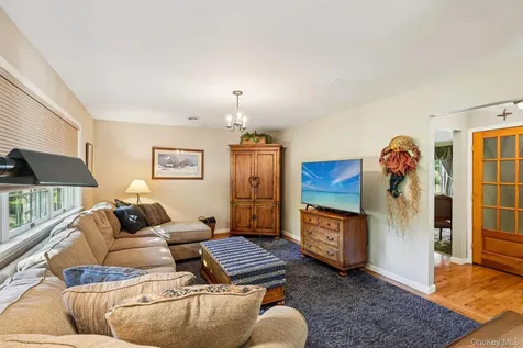 319 Bliss Lane Valley Cottage NY 10989