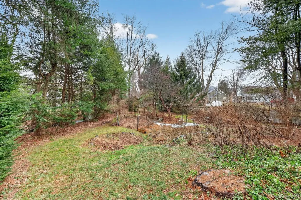 17 Townsend Boulevard Pawling NY 12564