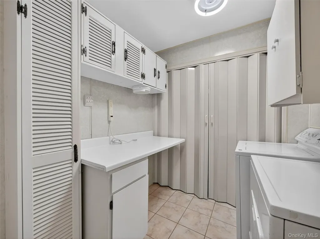 14 Staubitz Avenue Pearl River NY 10965