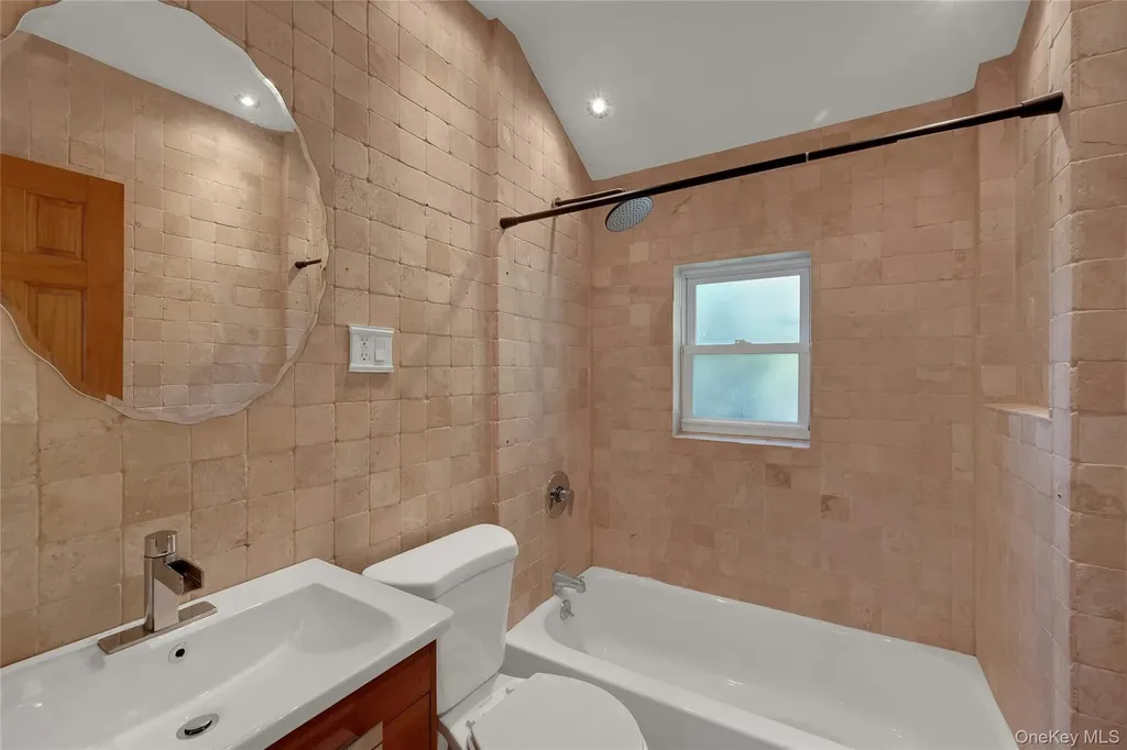 4408 Locust Point Drive Bronx NY 10465