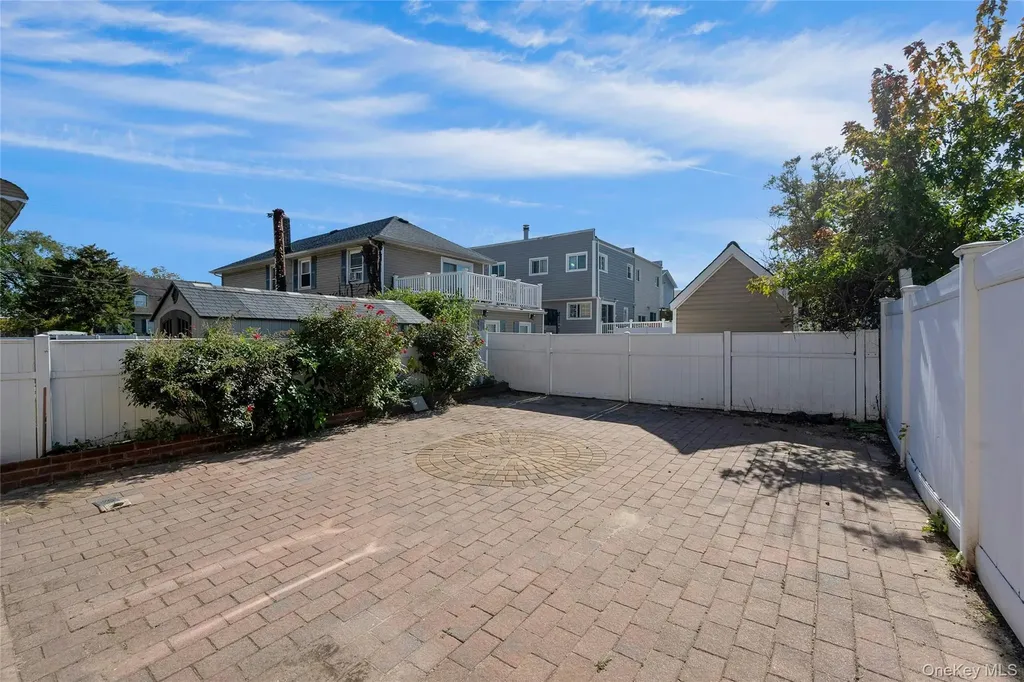 4408 Locust Point Drive Bronx NY 10465