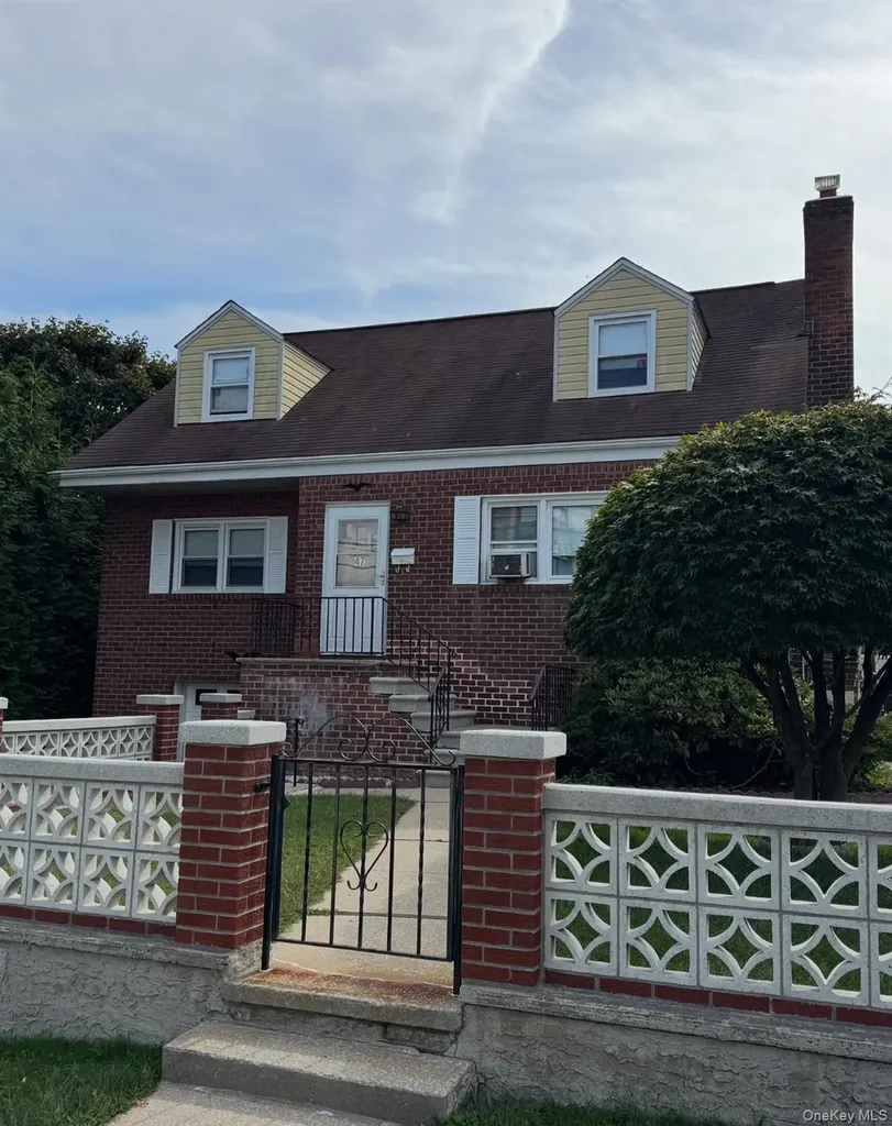 47 Brewster Avenue Yonkers NY 10701