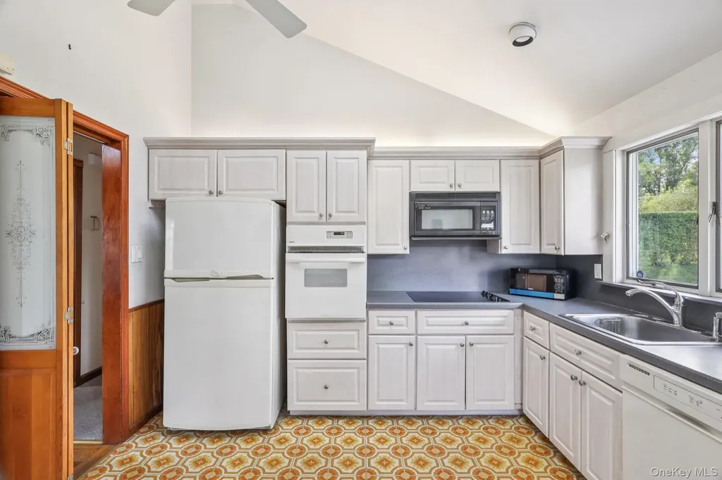43 Landing Road Huntington NY 11743