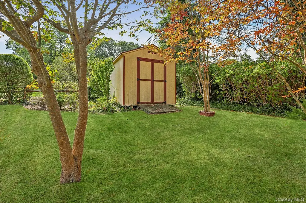 43 Landing Road Huntington NY 11743