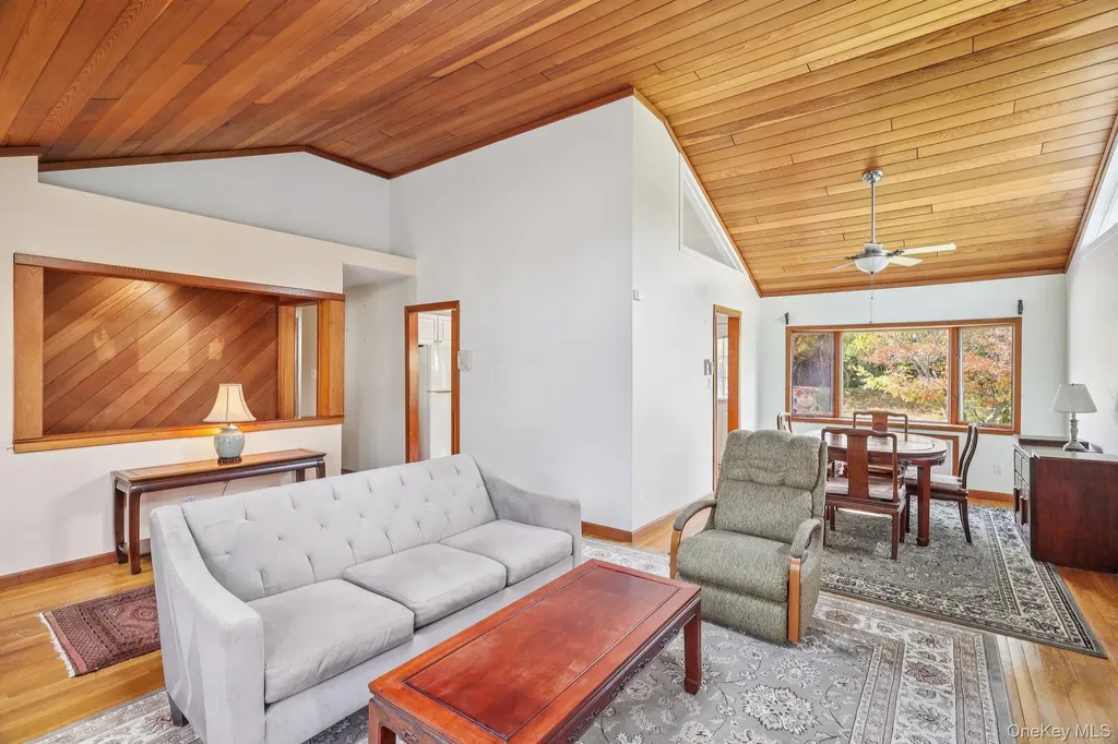 43 Landing Road Huntington NY 11743