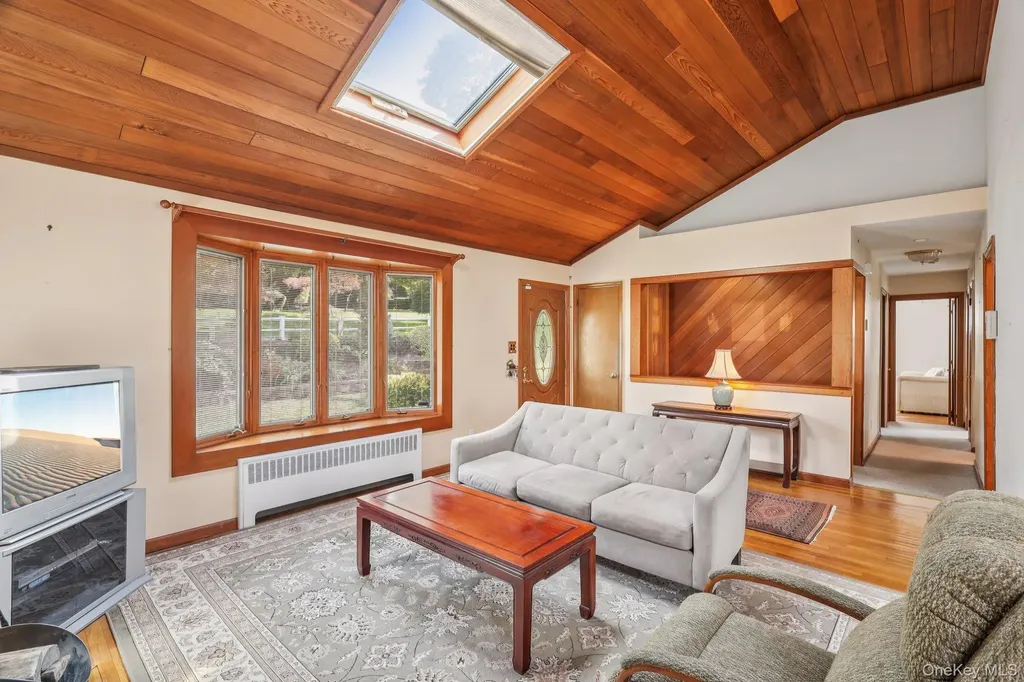 43 Landing Road Huntington NY 11743