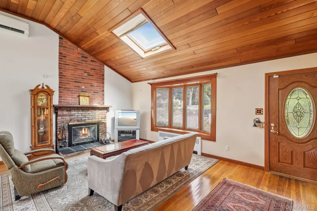 43 Landing Road Huntington NY 11743
