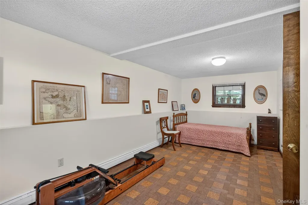102 Sutton Park Road Poughkeepsie NY 12603