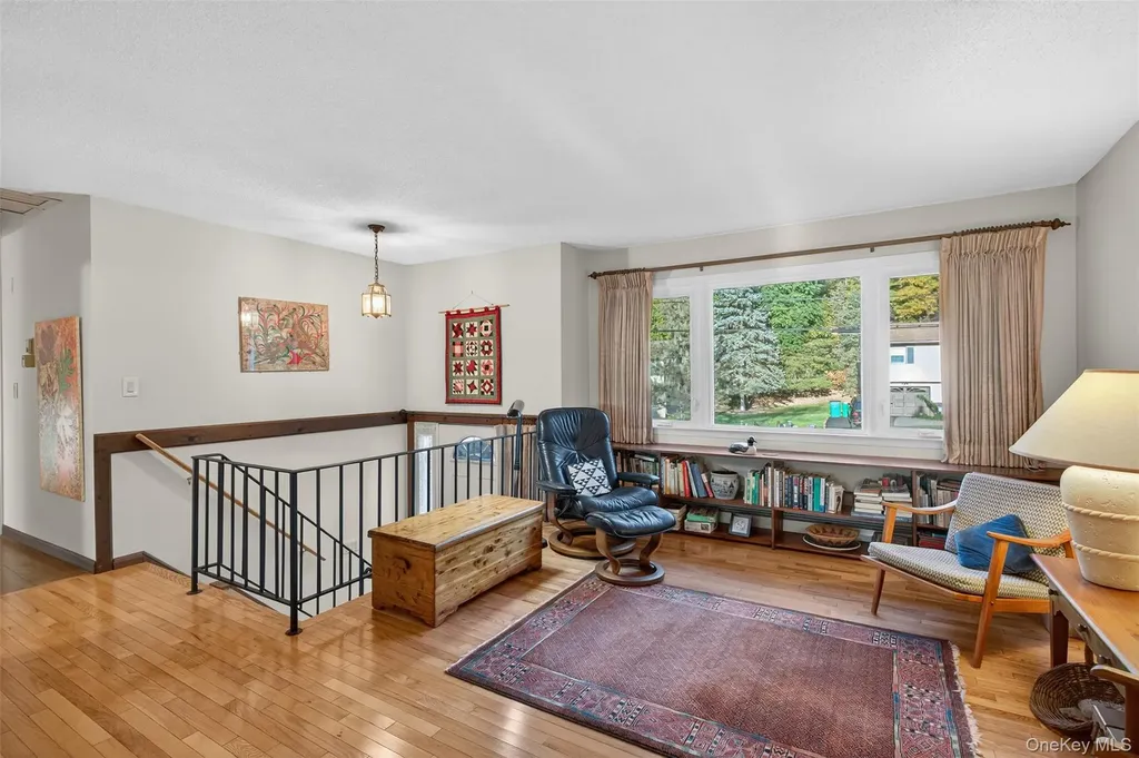 102 Sutton Park Road Poughkeepsie NY 12603