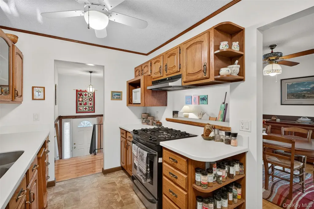 102 Sutton Park Road Poughkeepsie NY 12603