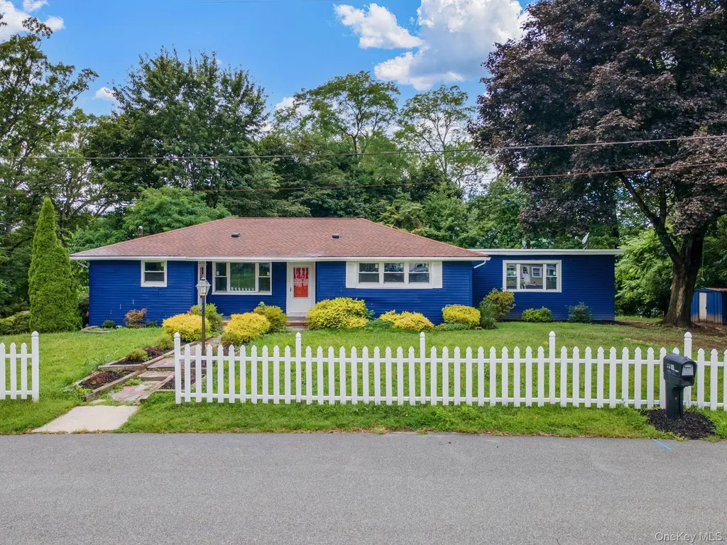 14 Windsor Drive New Windsor NY 12553