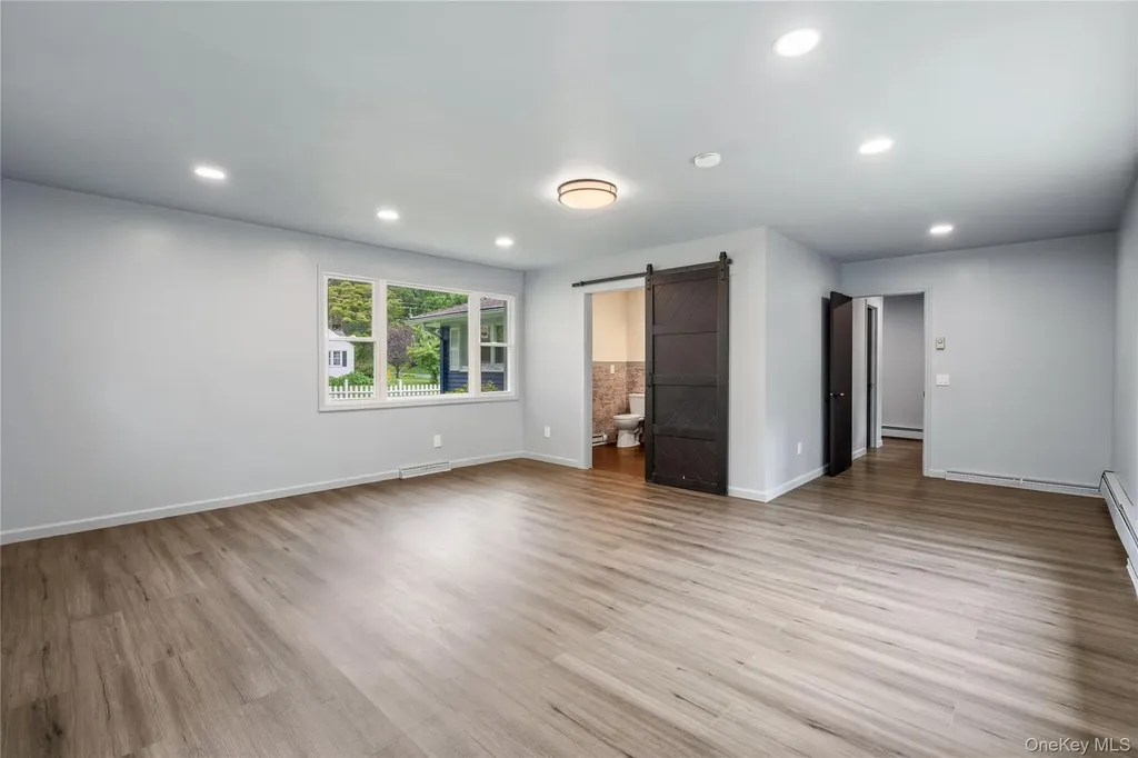 14 Windsor Drive New Windsor NY 12553