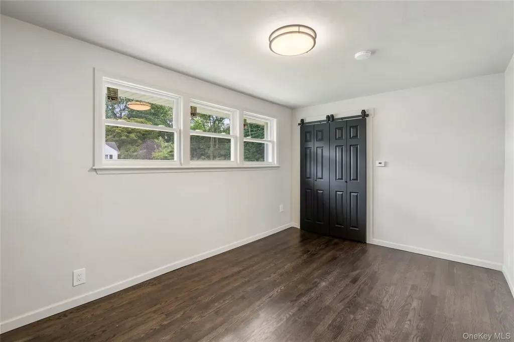 14 Windsor Drive New Windsor NY 12553