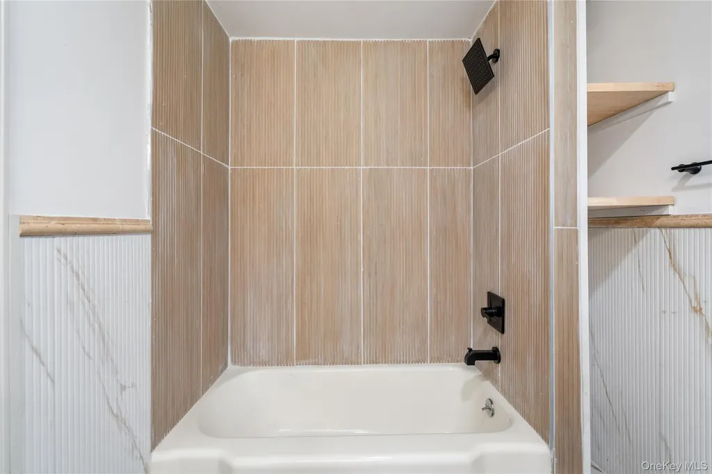 14 Windsor Drive New Windsor NY 12553