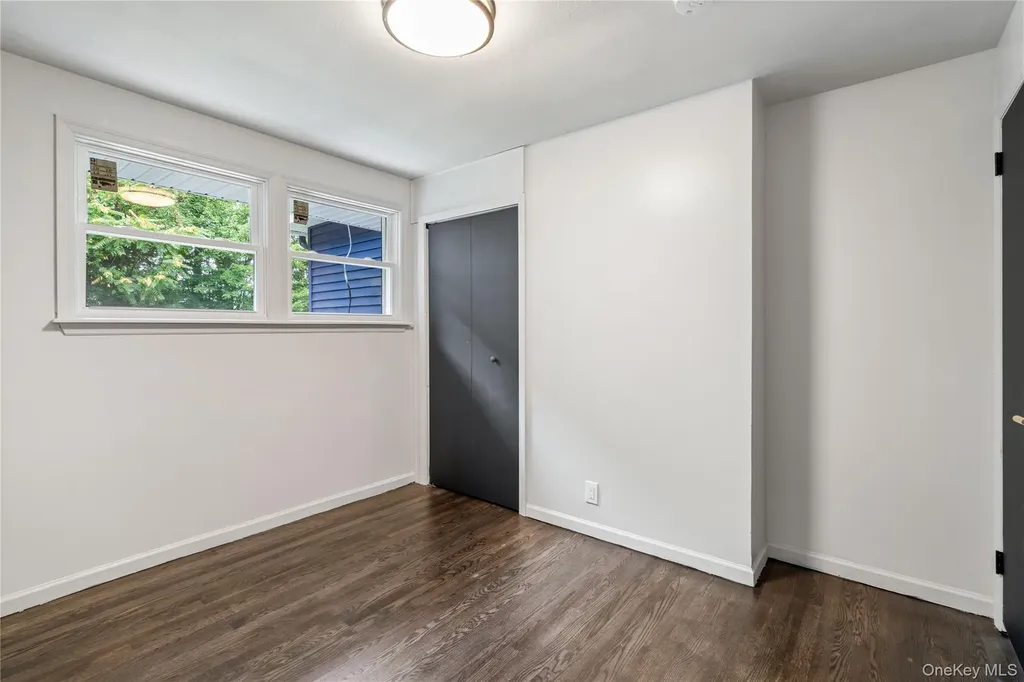 14 Windsor Drive New Windsor NY 12553