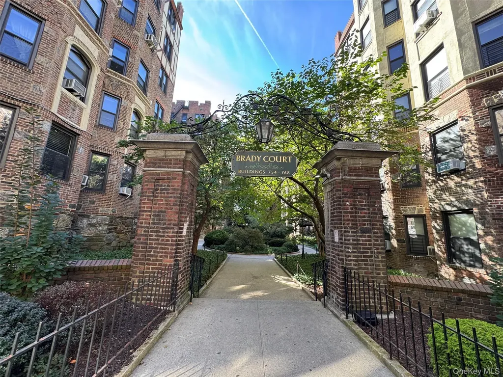 762 Brady Avenue Bronx NY 10462
