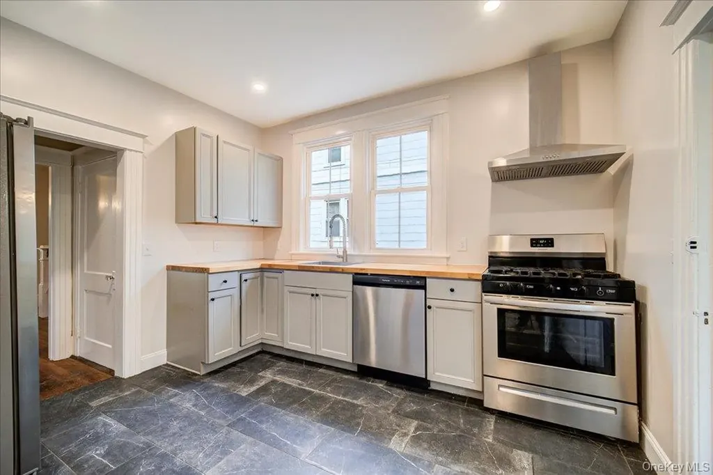 65 Worrall Avenue Poughkeepsie NY 12603