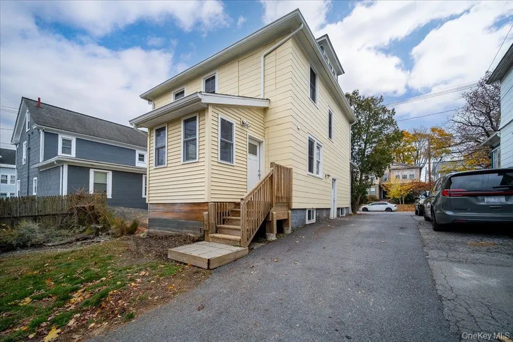 65 Worrall Avenue Poughkeepsie NY 12603