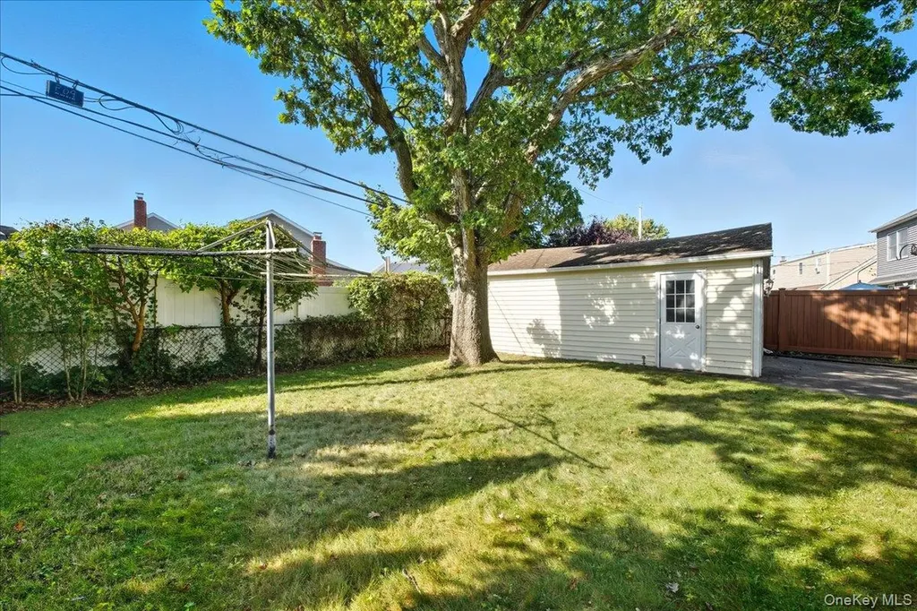 3678 Bernard Drive Wantagh NY 11793
