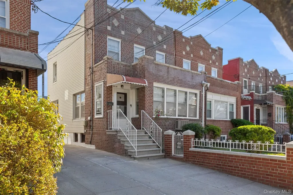 2316 Laconia Avenue Bronx NY 10469