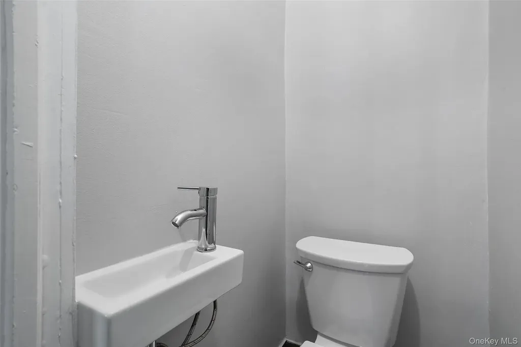 2316 Laconia Avenue Bronx NY 10469