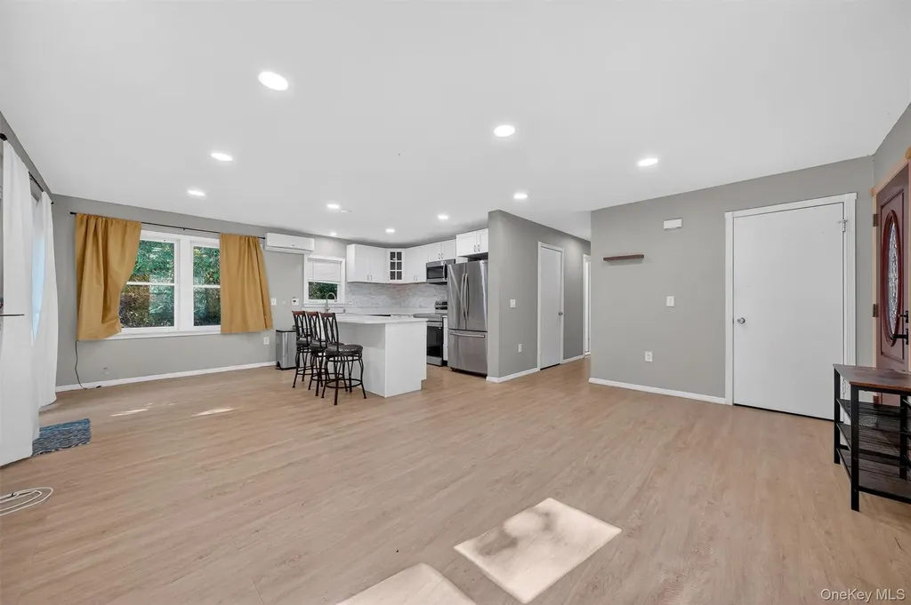 12 3rd Street Milton NY 12547