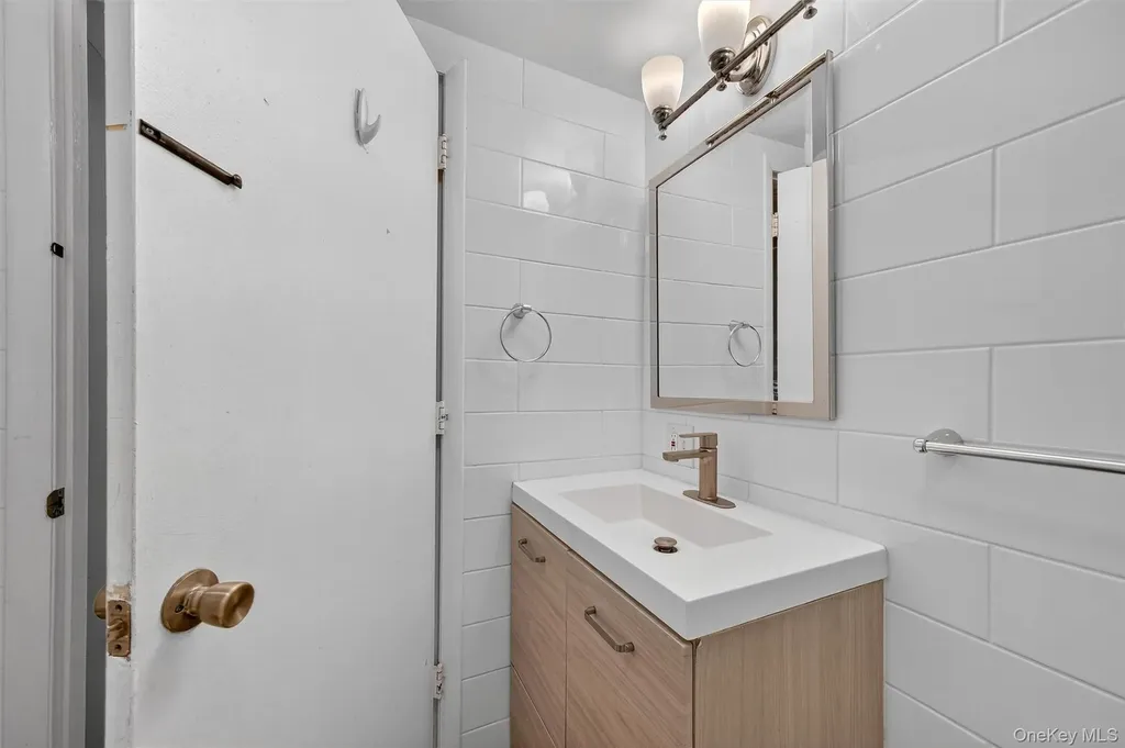 12 3rd Street Milton NY 12547