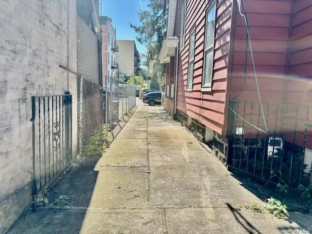 259 80th Street Brooklyn NY 11209
