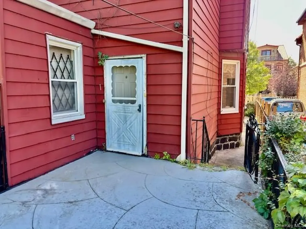 259 80th Street Brooklyn NY 11209