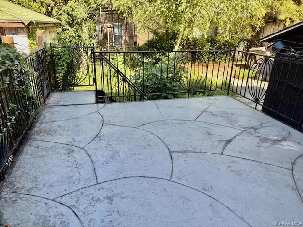 259 80th Street Brooklyn NY 11209