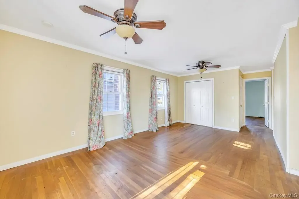 436 18th Street West Babylon NY 11704