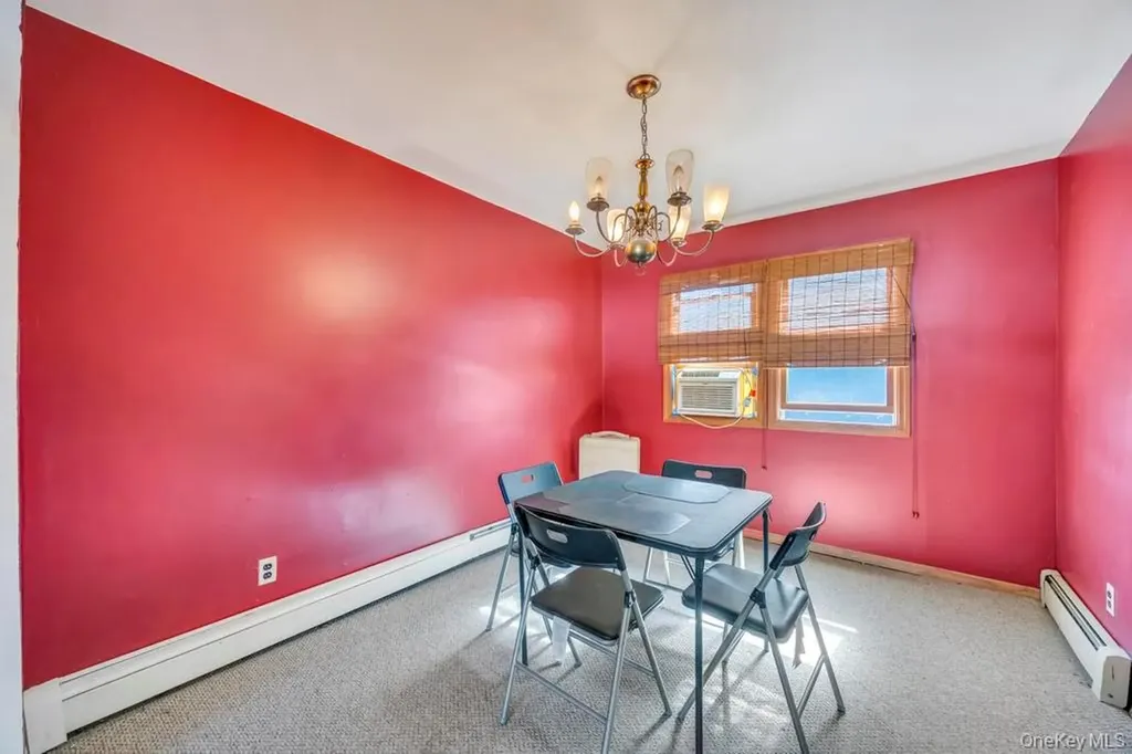 436 18th Street West Babylon NY 11704