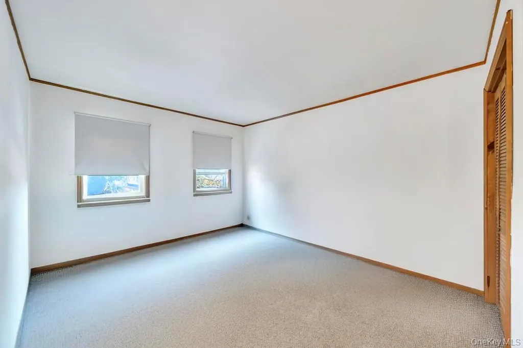 436 18th Street West Babylon NY 11704