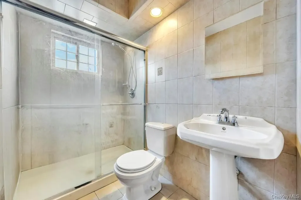 436 18th Street West Babylon NY 11704