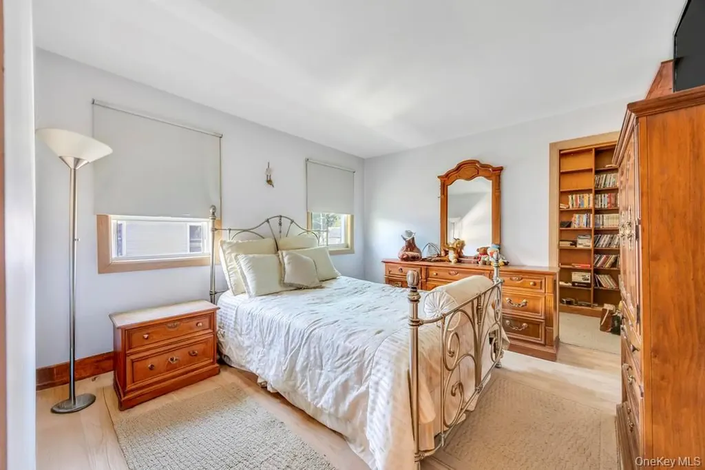 436 18th Street West Babylon NY 11704